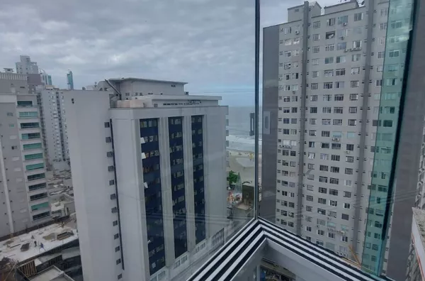 VENDE -SE UM APTO BALNEARIO CAMBORIU ED MARILUZ