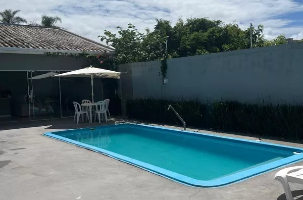 LOCAÇÃO TEMPORADA CASA COM PISCINA