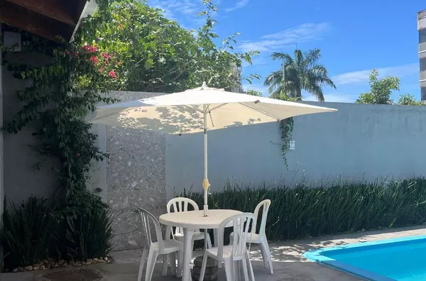 LOCAÇÃO TEMPORADA CASA COM PISCINA
