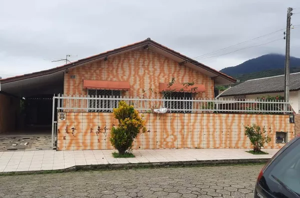 CASA PARA VENDA EM PORTO BELO SC