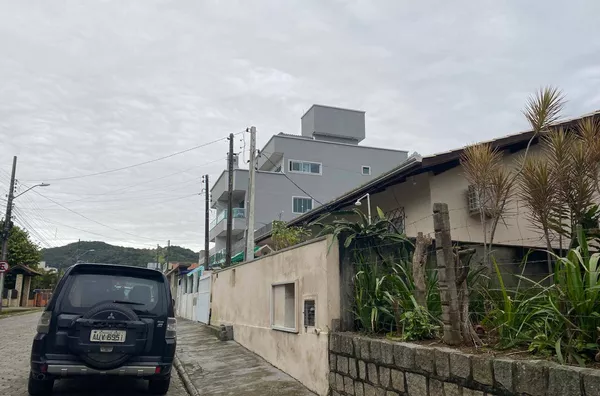 VENDA OU PERMUTA DE 4 LOTES EM BOMBINHAS