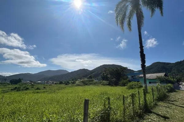 VENDA DE UM LOTE