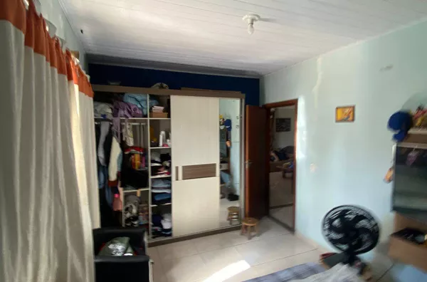 VENDA DE UMA CASA COM PISCINA NO BAIRRO SANTA LUZIA PORTO BELO
