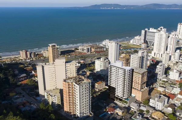 LANÇAMETO NO MORRETE ITAPEMA VENDA DE UM APARTAMENTO