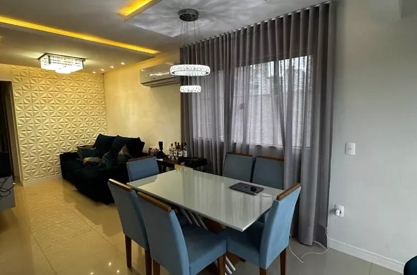 VENDA DE UM APARTAMENTO NA MEIA PRAIA  SC MORADAS DO ARVOREDO