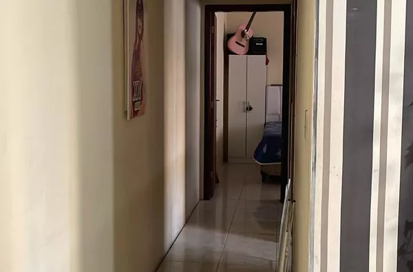 VENDA DE UM APARTAMENTO EDIFICIO LILIAN REGINA NO CENTRO DE ITAJAI SC.