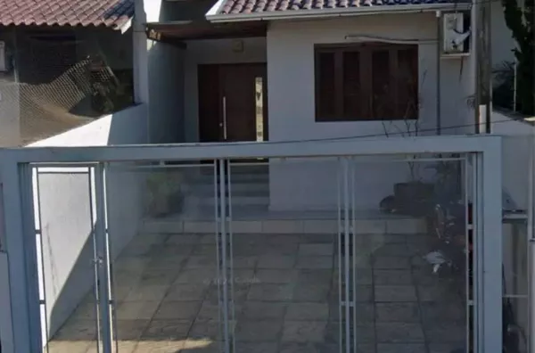 VENDE UMA CASA EM CACHOEIRINHA/RS