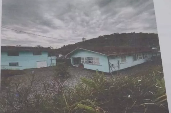 TERRENO COM DUAS CASA PARA PERMUTA OU VENDA EM BRUSQUE SC