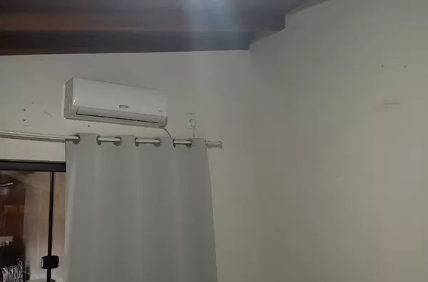 VENDA DE UMA CASA EM CANELINHA