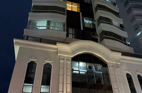 OPORTUNIDADE APARTAMENTO MEIA PRAIA LOIUS XV