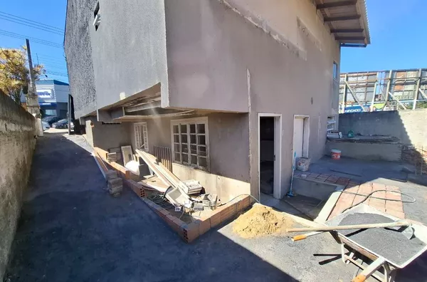 ALUGUEL DE UMA SALA PARTE CIMA E PARA DEPOSITO SALA PORTO BELO SC