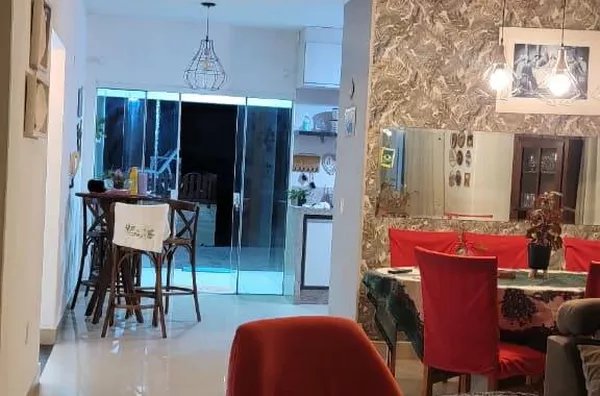 CASA COM PISCINA PARA ALUGAR NA TEMPORADA BALNEARIO PEREQUE
