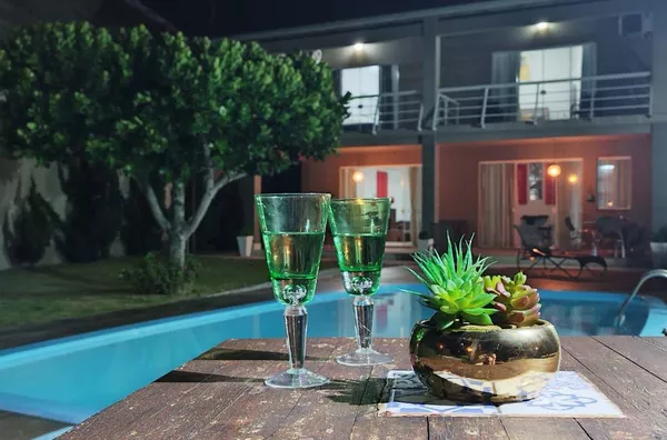 CASA PARA ALUGUEL NA TEMPORADA NA PRAIA DO ESTALEIRO-BALNÉARIO CAMBORIÚ