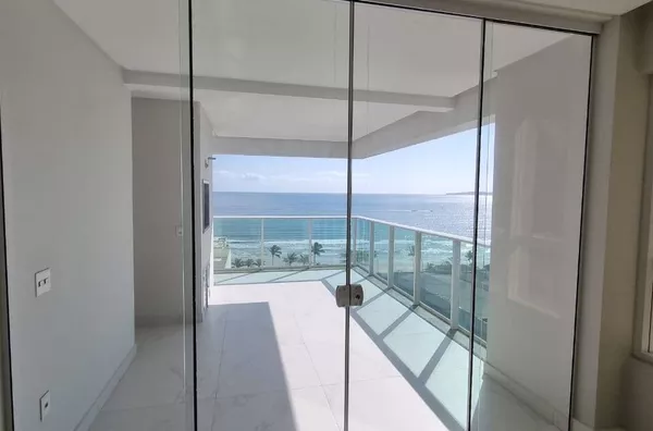VENDA DE APARTAMENTO NO RESIDENCIAL GARDEN SQUARE NA MEIA PRAIA