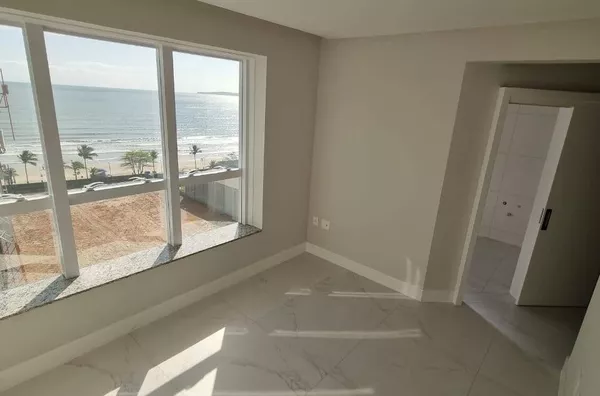 VENDA DE APARTAMENTO NO RESIDENCIAL GARDEN SQUARE NA MEIA PRAIA