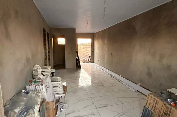 CASA À VENDA EM TIJUCAS