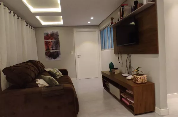 CASA A VENDA  COM 2 FLETS EM PORTO BELO SC
