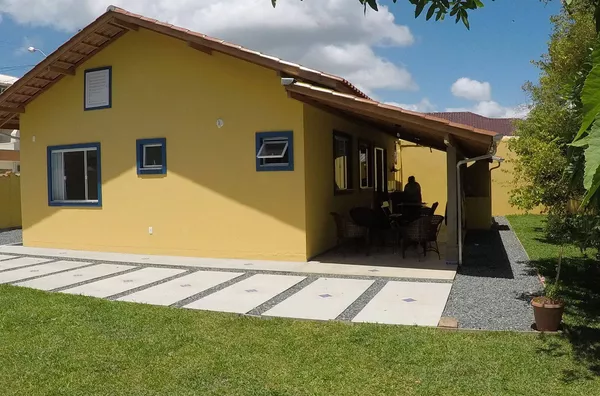 VENDA DE CASA  NO CENTRO DE  PORTO BELO