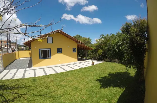 VENDA DE CASA  NO CENTRO DE  PORTO BELO