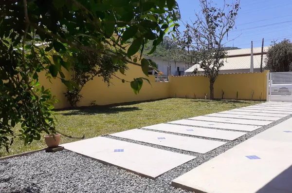 VENDA DE CASA  NO CENTRO DE  PORTO BELO