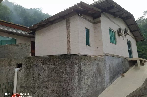 VENDA DE UMA CASA EM BLUMENAL