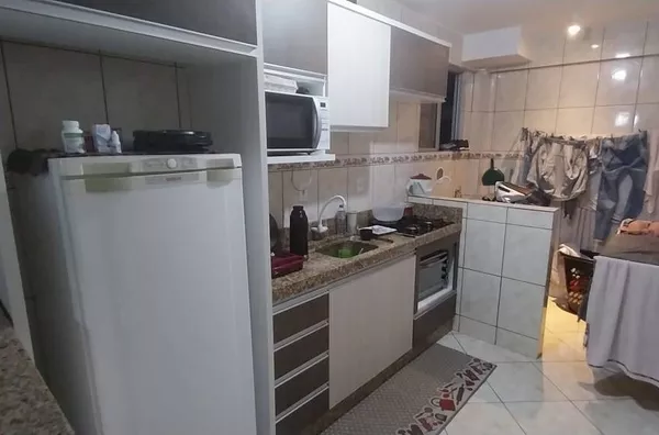 VENDA DE UM APARTAMENTO  EM TIJUCA SC