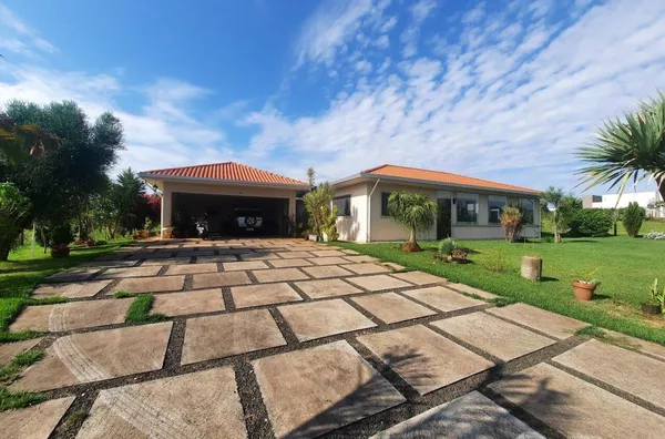 CASA À VENDA OU ALUGUEL EM CAMBÉ / LONDRINA PARANÁ