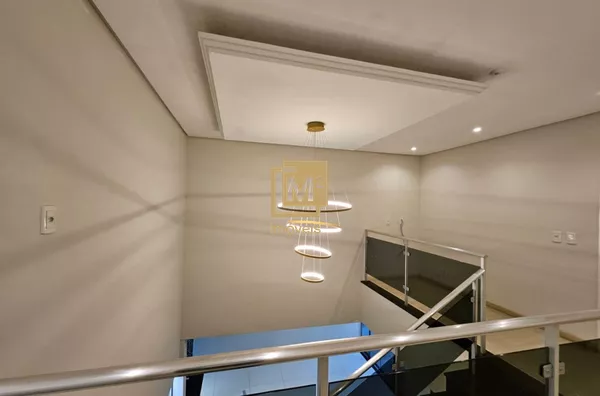 CASA COM 2 SUÍTES  - CENTRO
