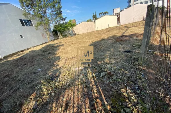 Terreno plano no Bairro Centenário
