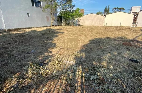 Terreno plano no Bairro Centenário