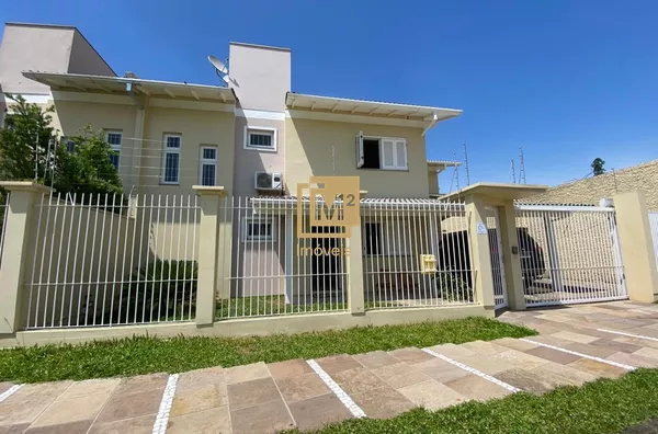 Sobrado Geminado no Bairro Centenário