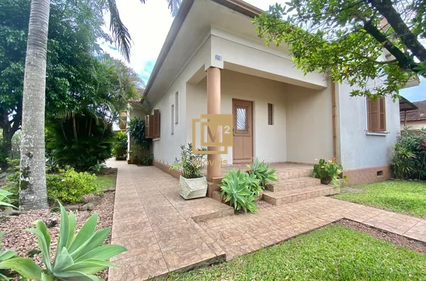 Casa de esquina no Bairro São Luiz