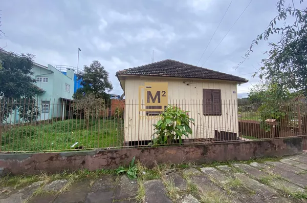 Casa mista no Bairro Centro