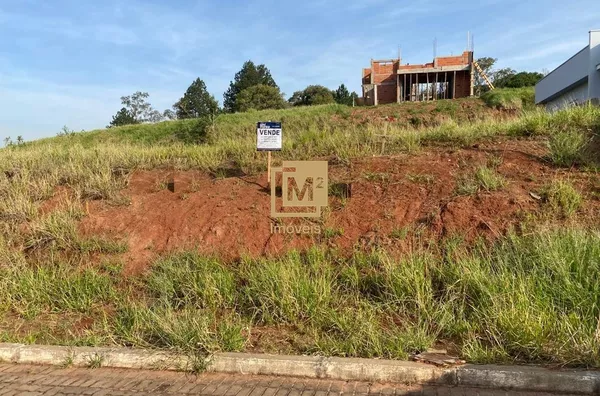 Terreno no Bairro São Jacó