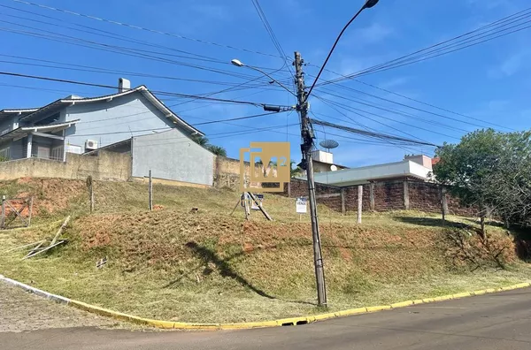 Terreno de esquina no Bairro Centro