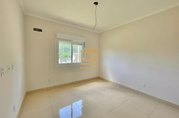 Casa à venda em Araricá - Imóvel com churrasqueira e pátio