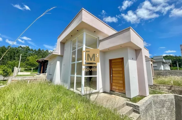 Casa à venda em Araricá - Imóvel com churrasqueira e pátio