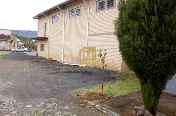 Prédio no Bairro Centenário
