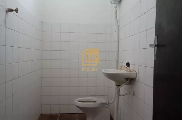 Prédio Comercial para Alugar em Amaral Ribeiro, Ótima Localização e Estrutura