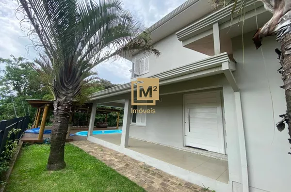 Casa com piscina a venda no bairro Sao Luiz em Sapiranga