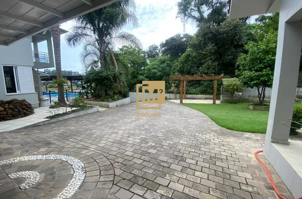 Casa com piscina a venda no bairro Sao Luiz em Sapiranga
