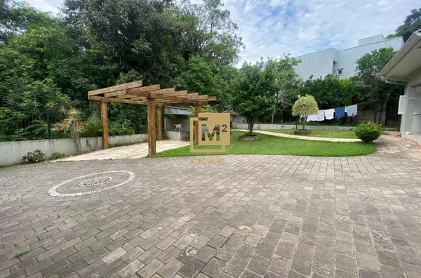 Casa com piscina a venda no bairro Sao Luiz em Sapiranga