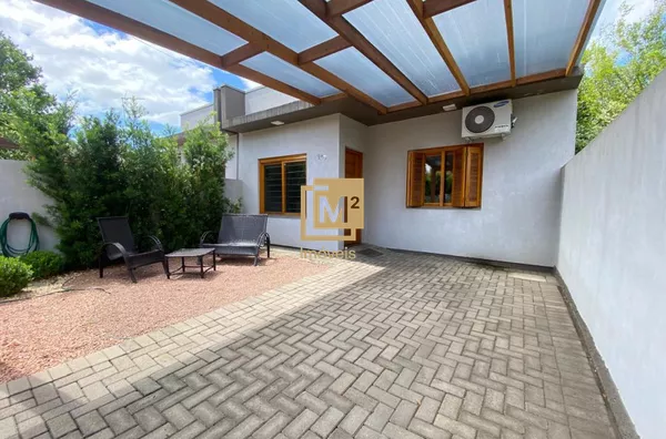 Casa à venda em Sapiranga - Oeste - Com churrasqueira, piscina e área gourmet