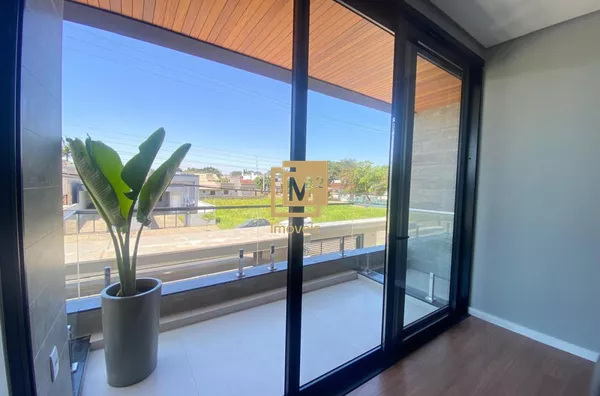 Casa alto padrão com Piscina à venda em Sapiranga, Bairro Centenário - 200m²