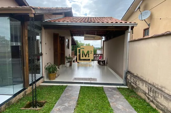 Excelente casa com piscina em Parobé