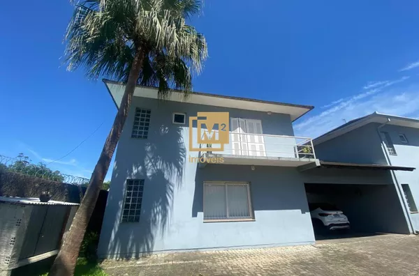 Lindo sobrado em condomínio fechado