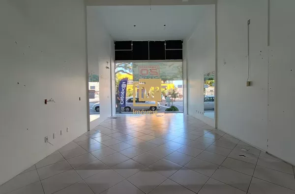 Aluguel de Sala Comercial com Mezanino no Centro de Sapiranga
