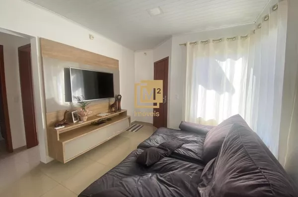 Casa com piscina no bairro São Luiz em Sapiranga.