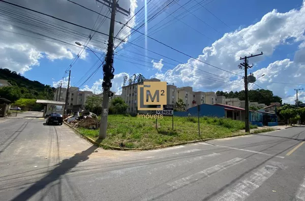 Terreno de esquina em ótima localização em Sapiranga