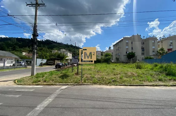 Terreno de esquina em ótima localização em Sapiranga